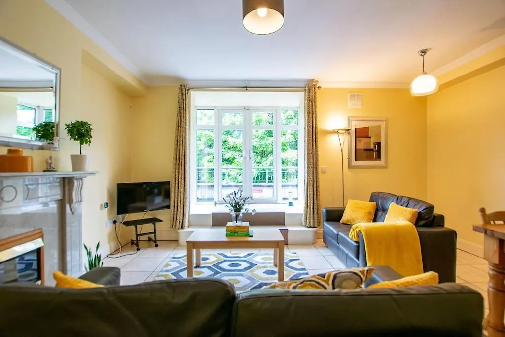 22 - Spacious Duplex By Shortstays Galway 0*,  Ireland
