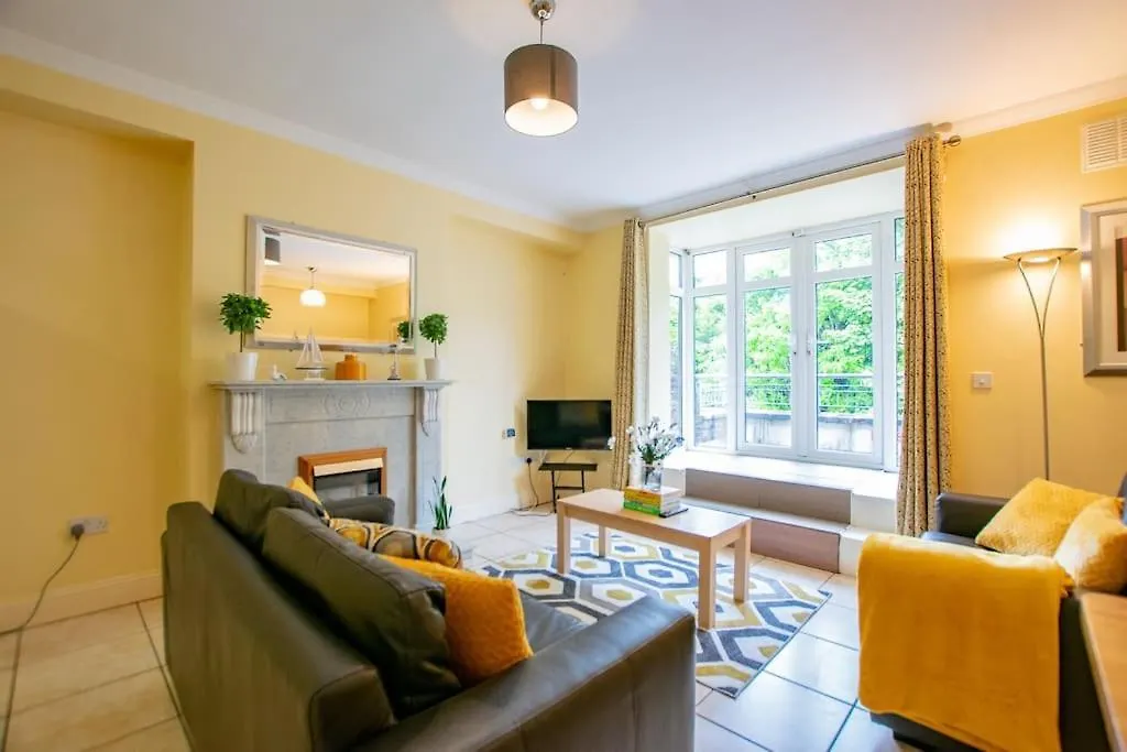 22 - Spacious Duplex By Shortstays Galway 0*,  Ireland