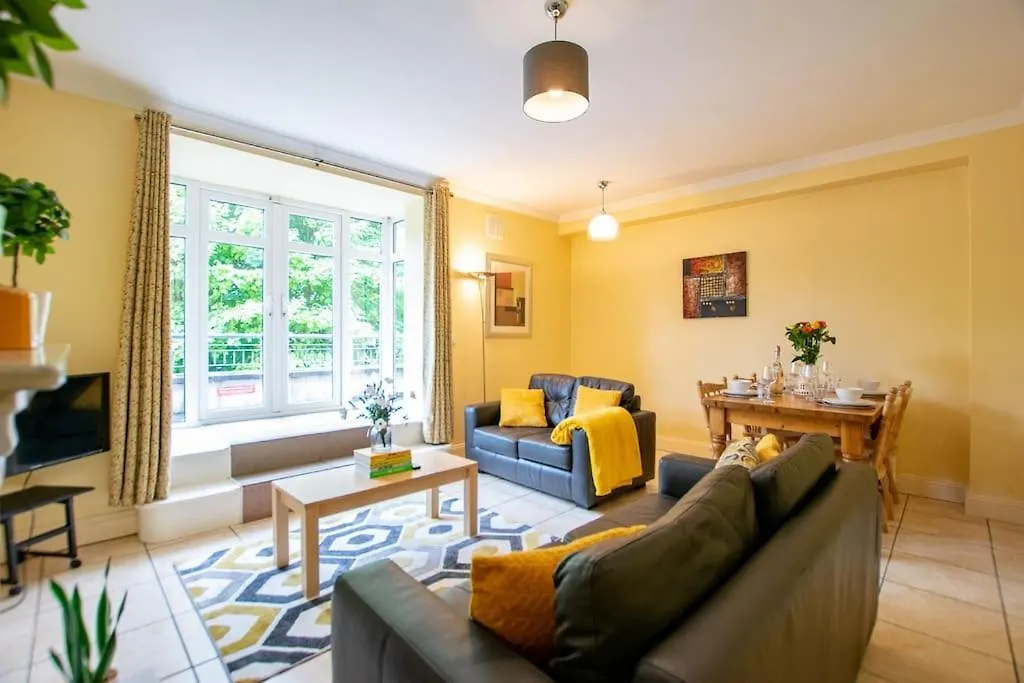 22 - Spacious Duplex By Shortstays Galway Holiday home
