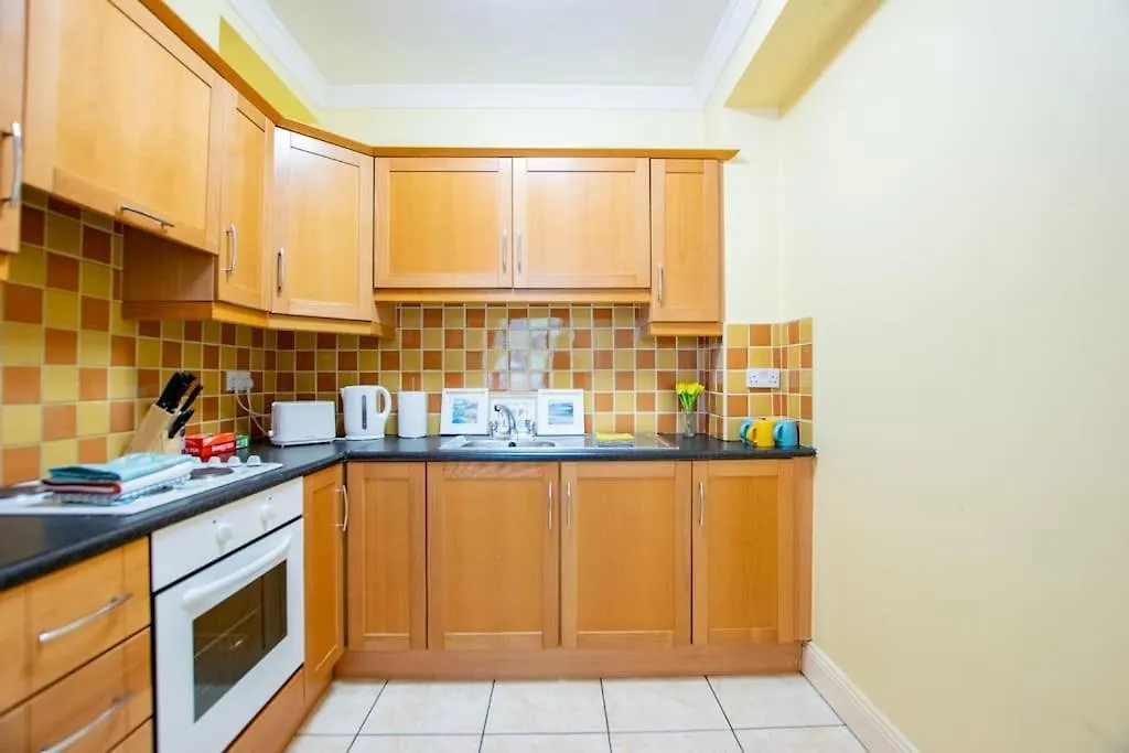 22 - Spacious Duplex By Shortstays Galway