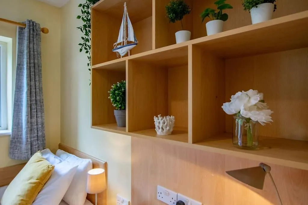 22 - Spacious Duplex By Shortstays Galway 0*,  Ireland